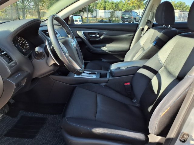 Used 2017 Nissan Altima 2.5 SR FWD image 16