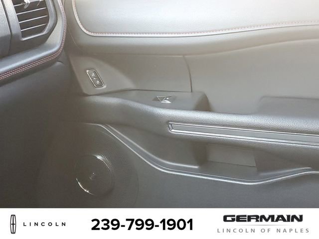 Used 2024 Ford Expedition Limited image 29