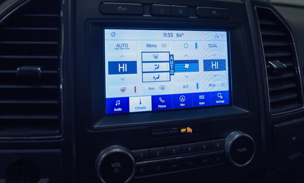 Used 2020 Ford Expedition Limited image 23