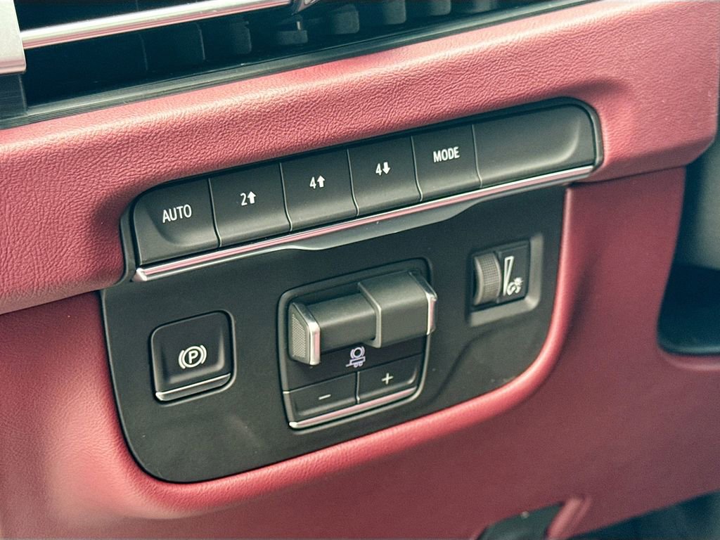 New 2025 Cadillac Escalade Premium Luxury w/ LPO, Floor Liner Package image 10