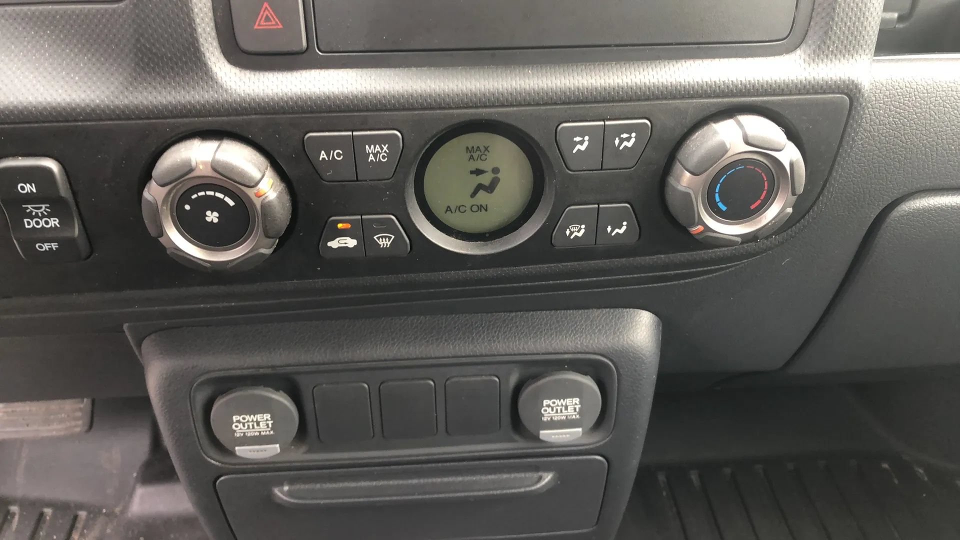 Used 2014 Honda Ridgeline Sport image 17