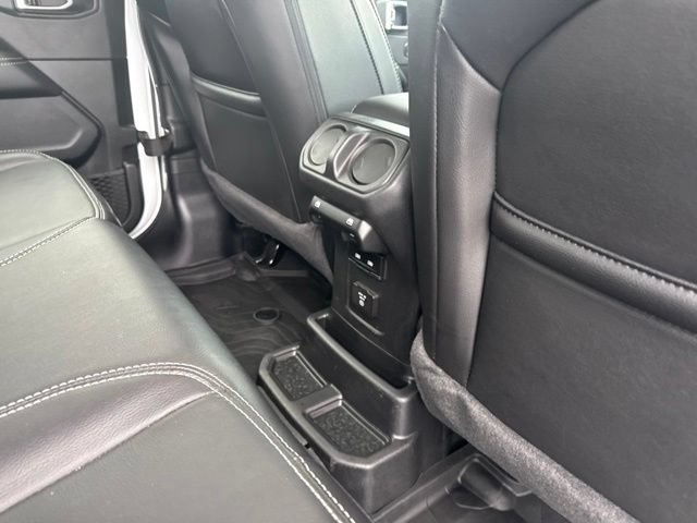 Used 2023 Jeep Wrangler Unlimited Sahara w/ Cold Weather Group AWD/4WD image 14