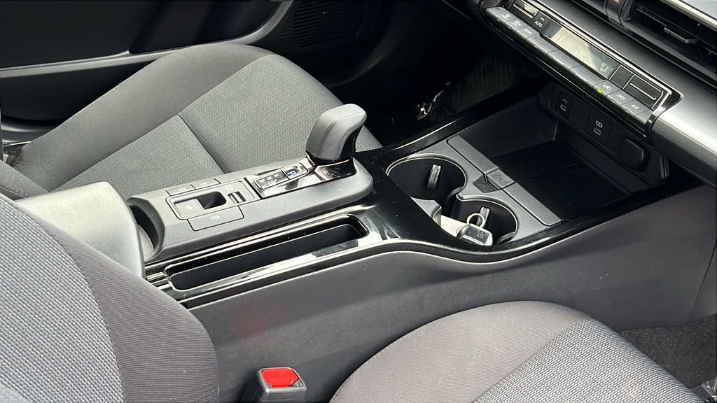 Used 2024 Toyota Prius LE image 12