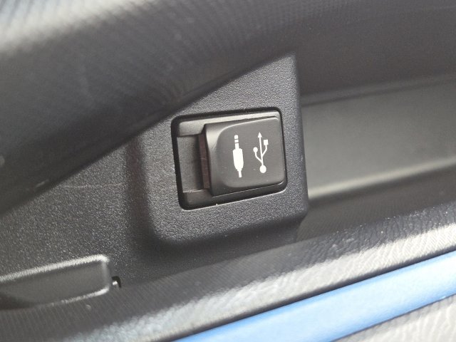 Used 2013 Toyota Prius C Two FWD image 4