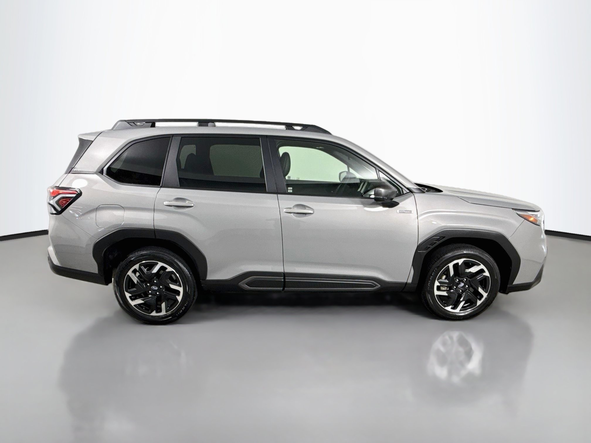 Used 2025 Subaru Forester Limited AWD/4WD image 8