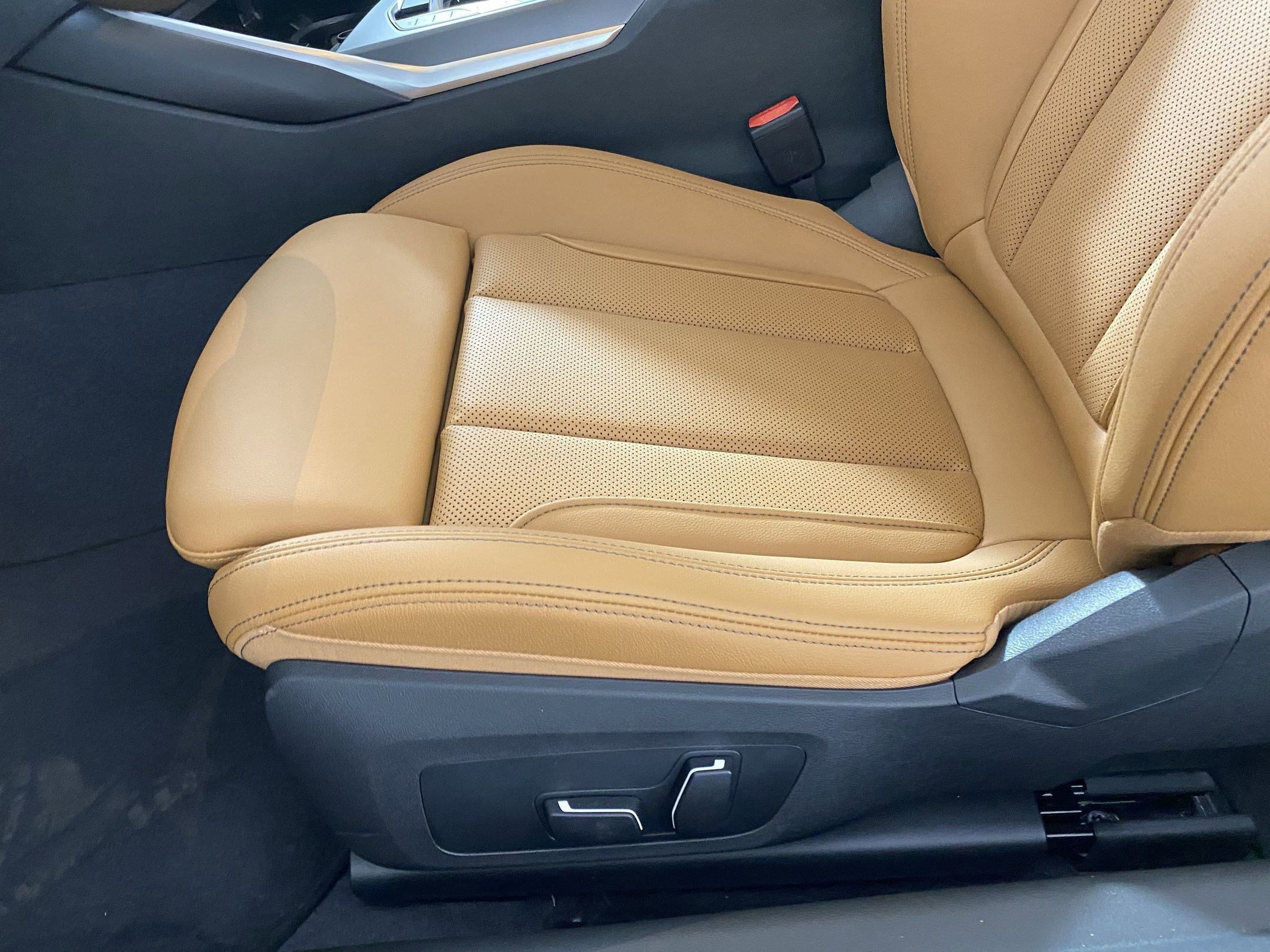 Used 2025 BMW 230i xDrive 230i xDrive w/ Premium Package image 12