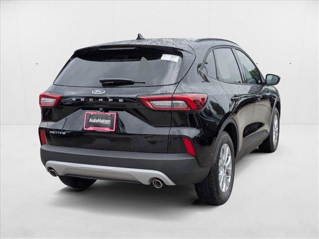 New 2025 Ford Escape Active w/ Cold Weather Package image 2