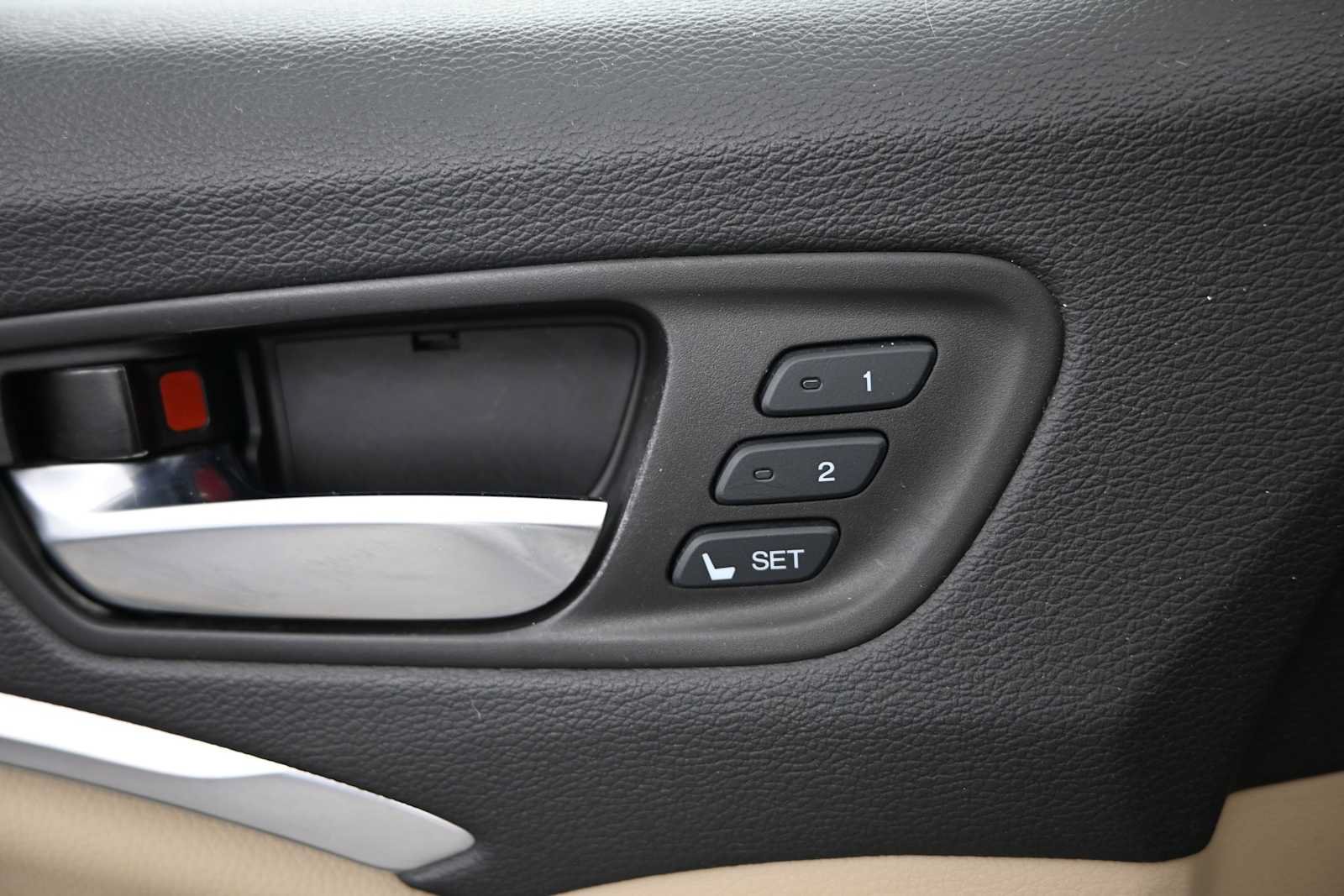 Used 2020 Acura MDX SH-AWD image 19
