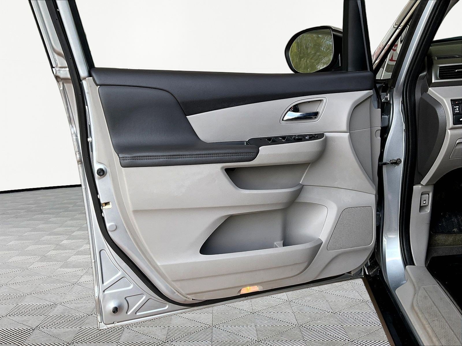 Used 2016 Honda Odyssey EX-L image 19