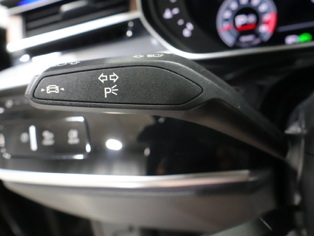 Used 2021 Audi A8 L 4.0T w/ Luxury Package AWD/4WD image 36