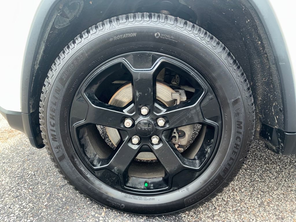 Used 2018 Jeep Grand Cherokee Laredo image 26