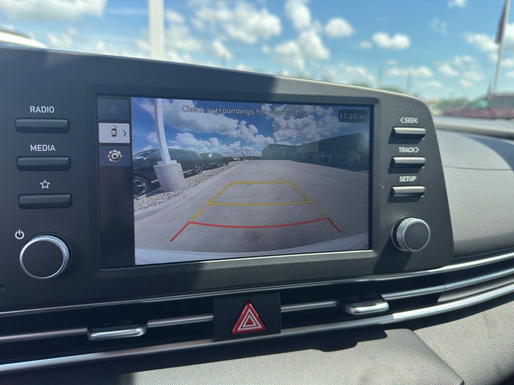 New 2026 Hyundai Elantra Hybrid FWD image 19