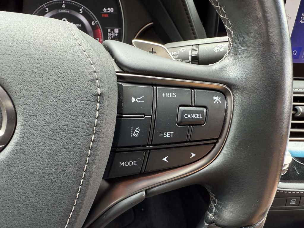 Used 2023 Lexus LS 500 AWD w/ Luxury Package image 21