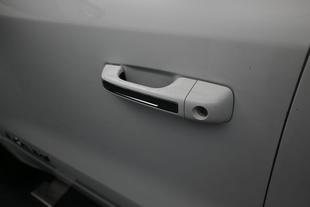 Used 2019 RAM 1500 Big Horn RWD image 35