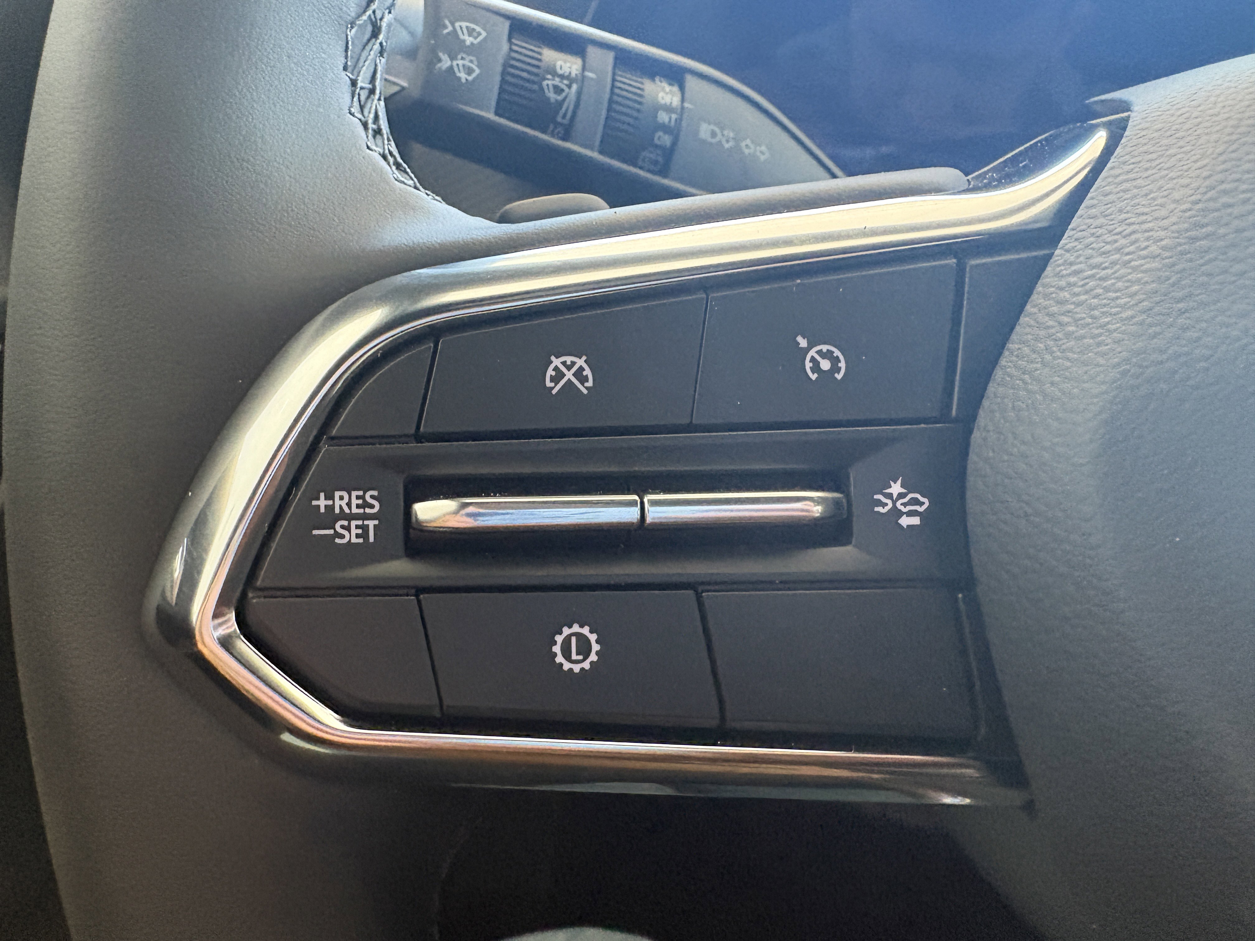 New 2026 Chevrolet Equinox LT image 12