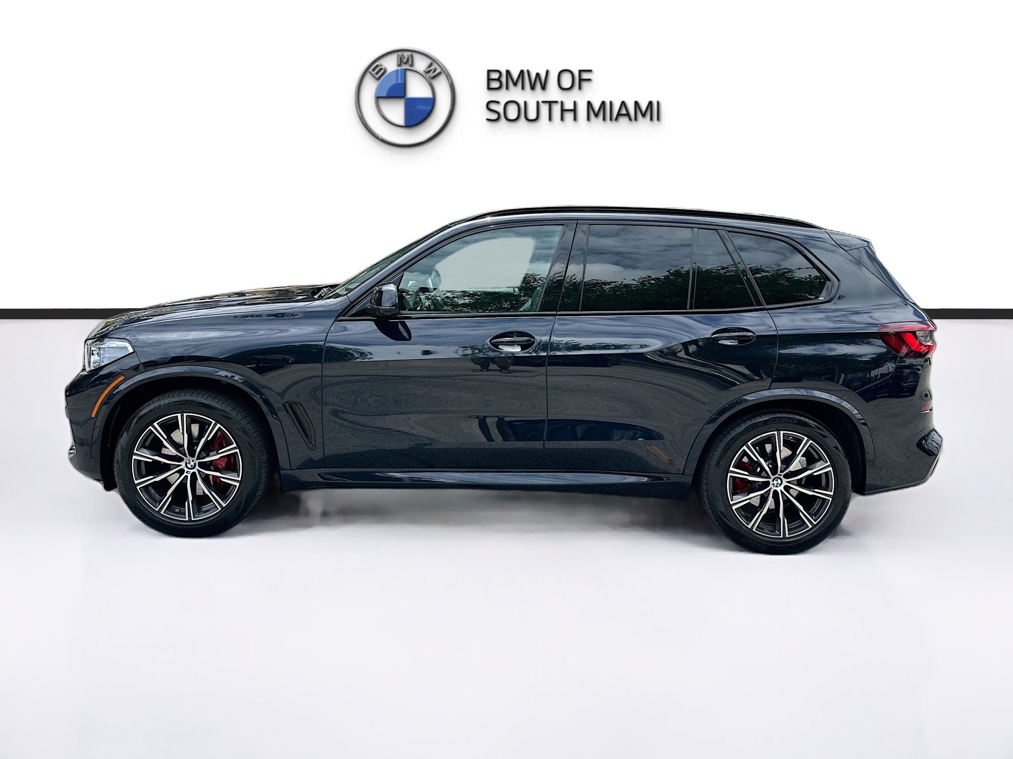 Certified 2023 BMW X5 sDrive40i w/ Executive Package RWD image 4