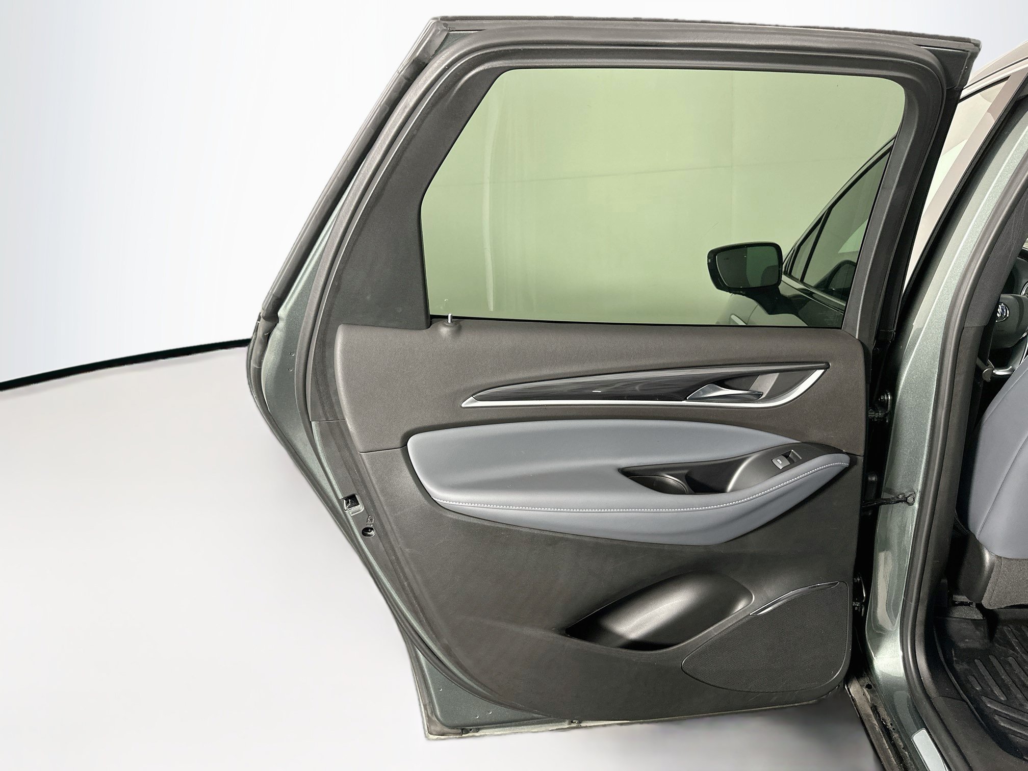 Used 2022 Buick Enclave Essence FWD image 26