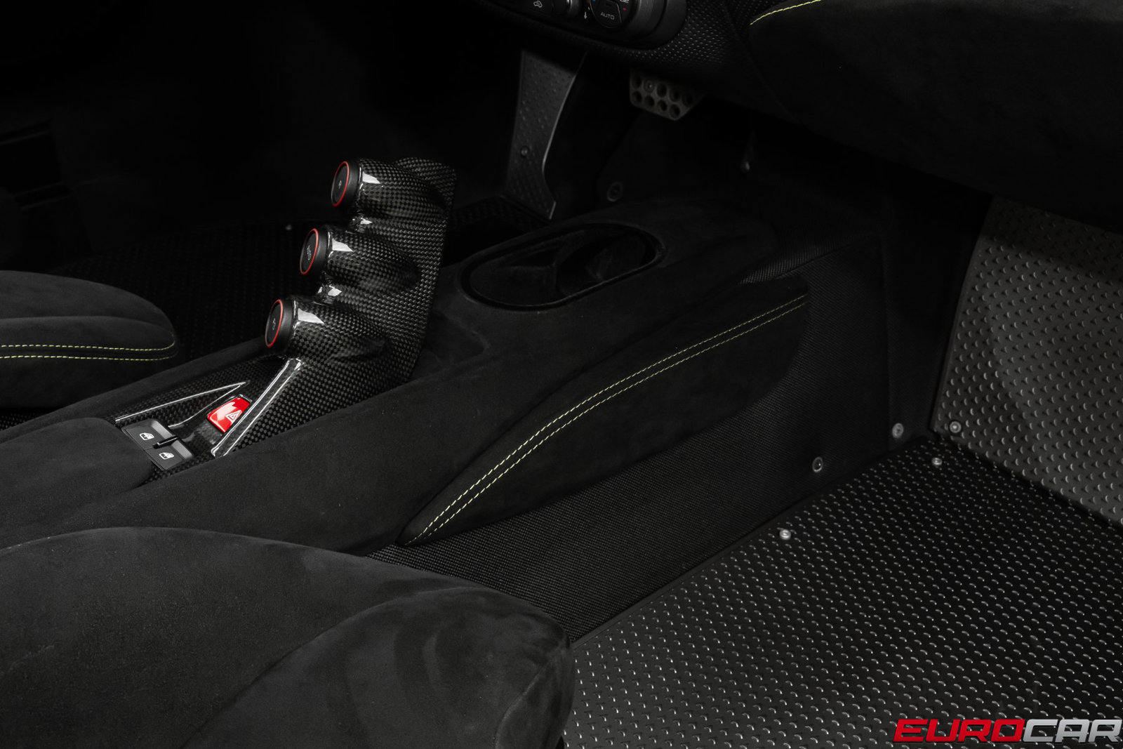 Used 2020 Ferrari 488 Pista Coupe RWD image 46