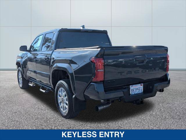Used 2025 Toyota Tacoma SR5 AWD/4WD image 3