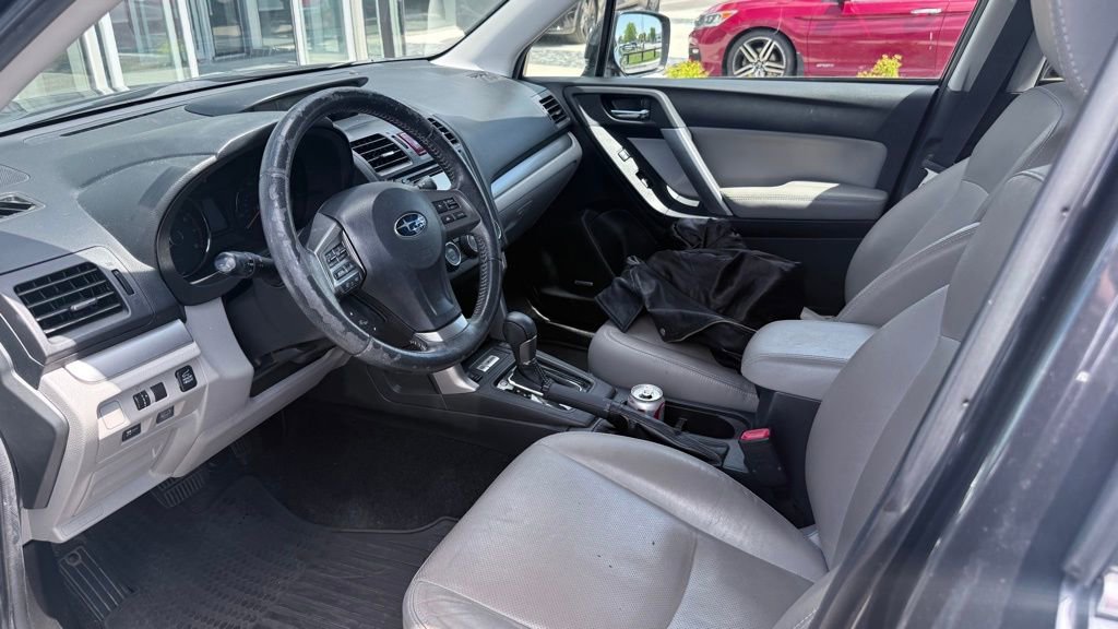 Used 2015 Subaru Forester 2.5i Touring w/ Eyesight & Navigation System AWD/4WD image 8