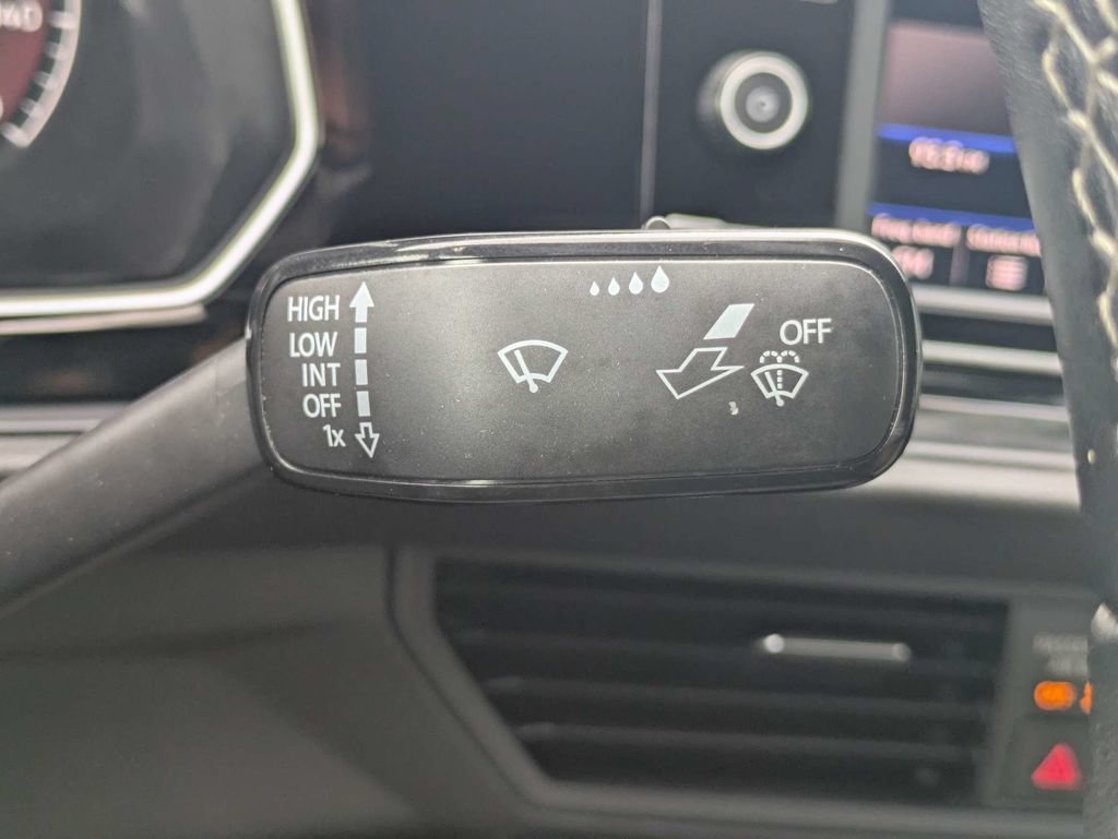 Used 2020 Volkswagen Jetta R-Line FWD image 29