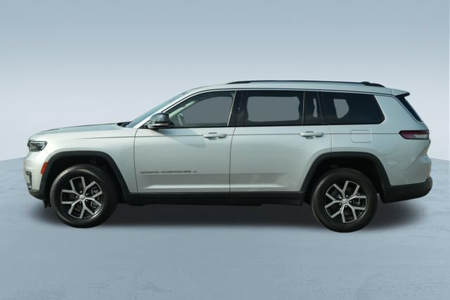 Used 2023 Jeep Grand Cherokee L Limited AWD/4WD image 4