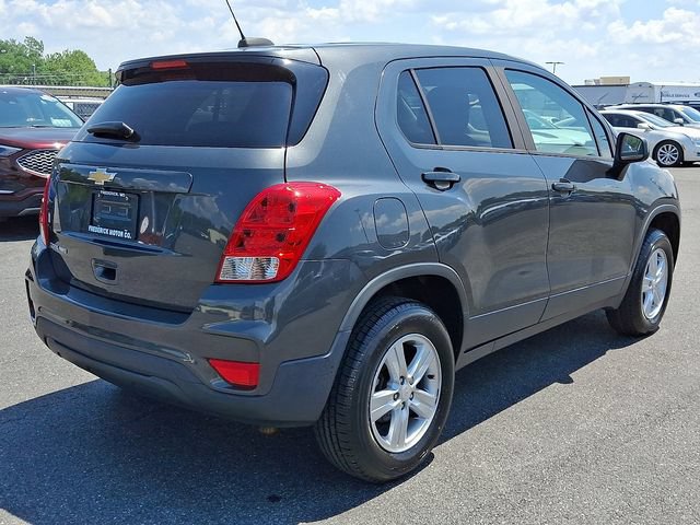 Used 2019 Chevrolet Trax LS w/ Tint and Cruise Package AWD/4WD image 7