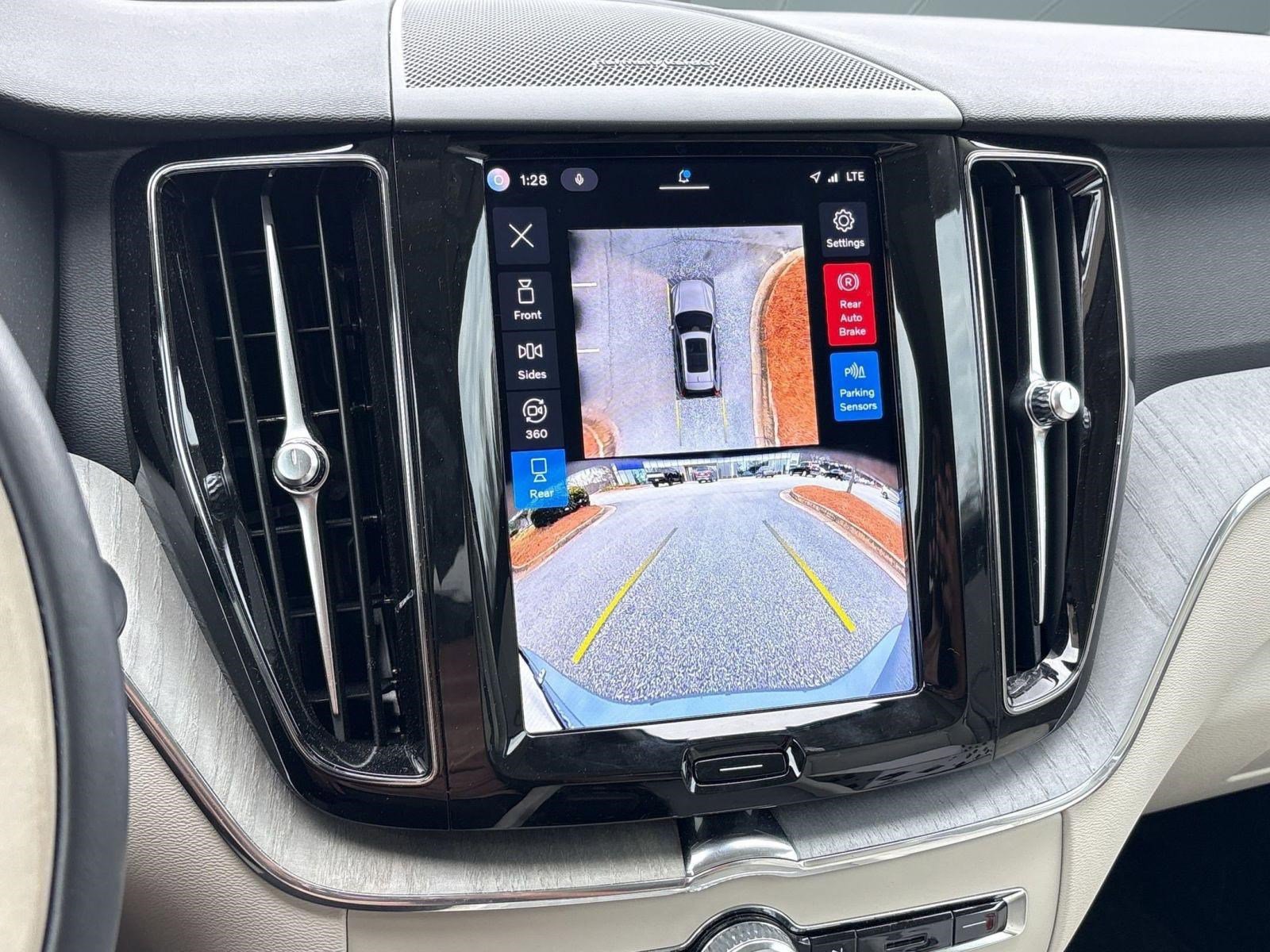 Certified 2024 Volvo XC60 B5 Plus image 22