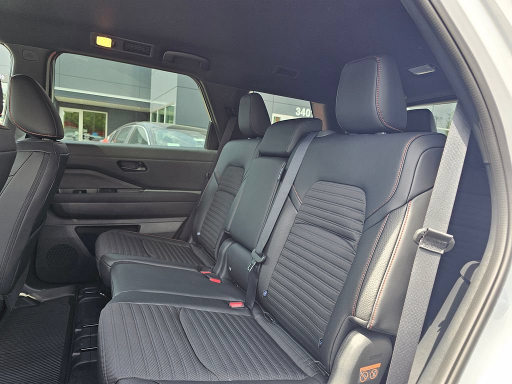 New 2026 Nissan Pathfinder Rock Creek AWD/4WD image 14