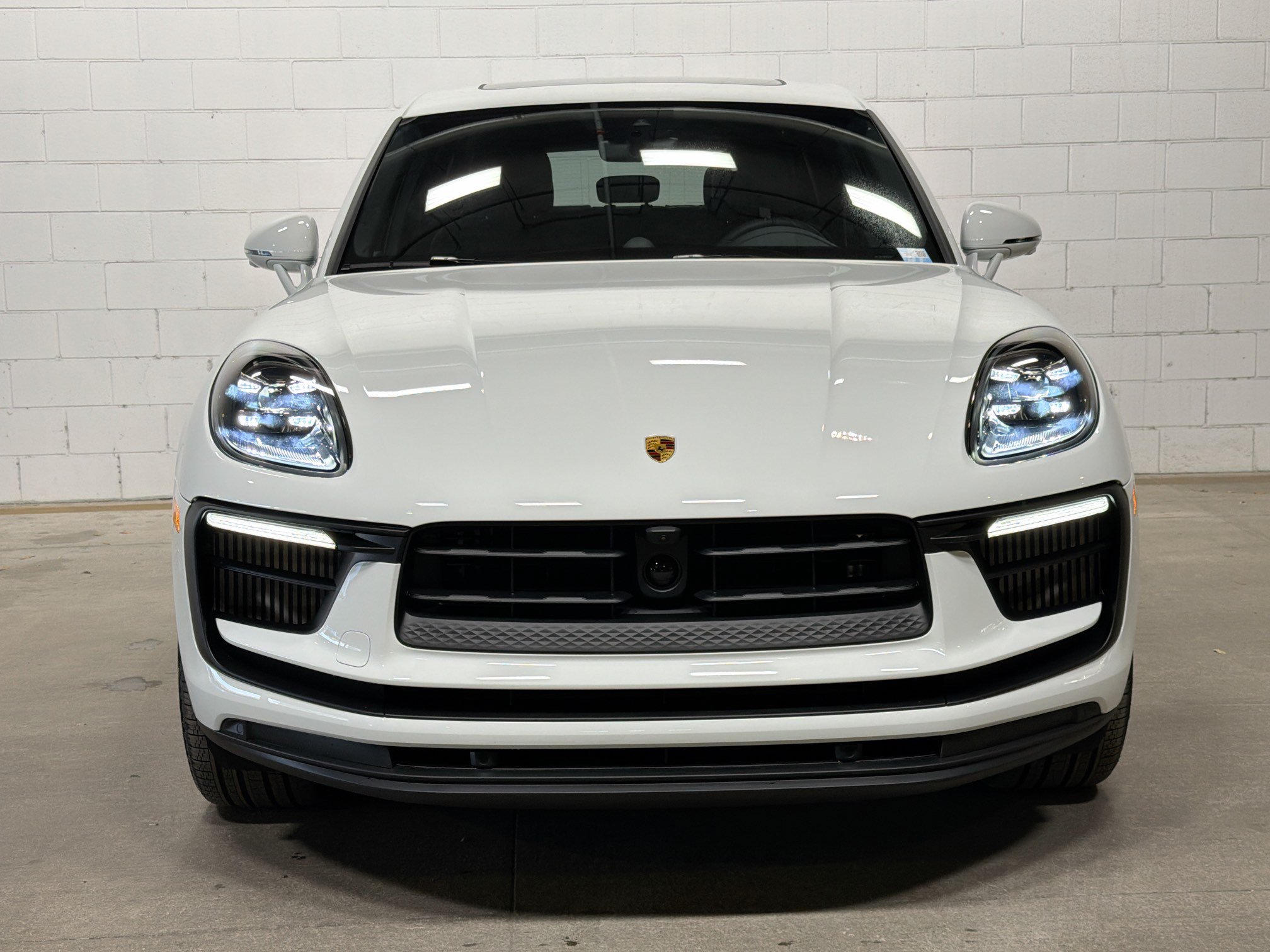 Certified 2026 Porsche Macan S AWD/4WD image 9