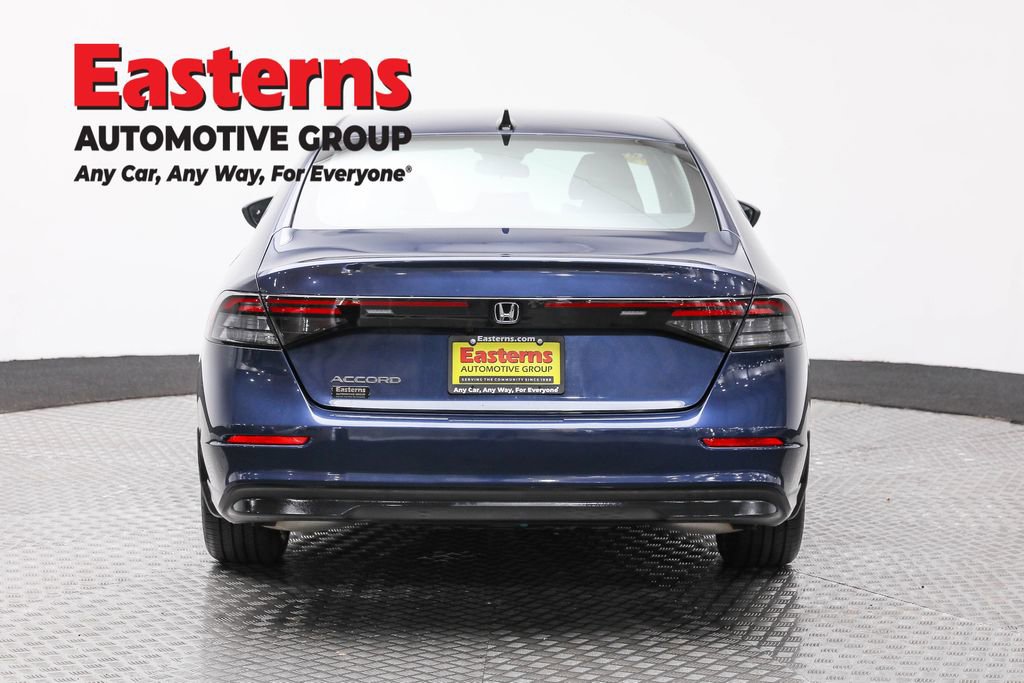 Used 2025 Honda Accord SE image 6