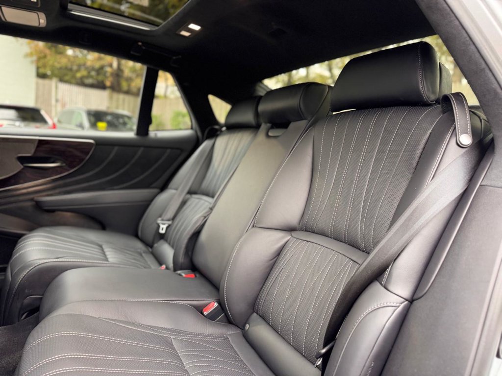 Used 2022 Lexus LS 500 AWD w/ Luxury Package image 25