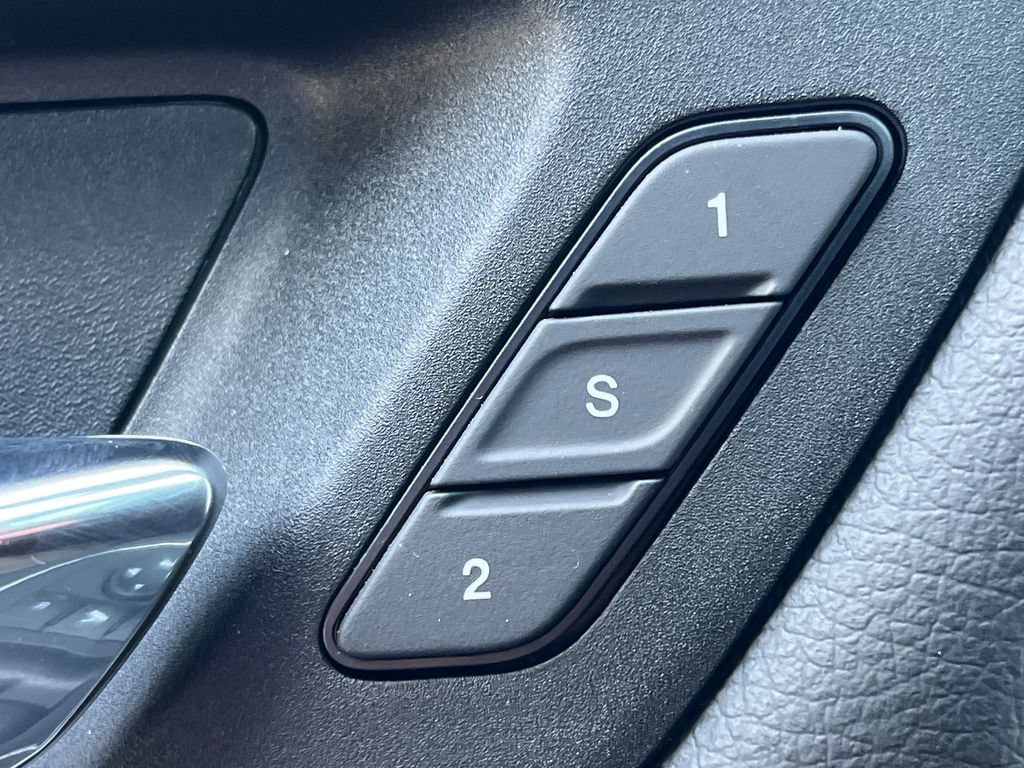 Used 2023 RAM 1500 Laramie AWD/4WD image 32