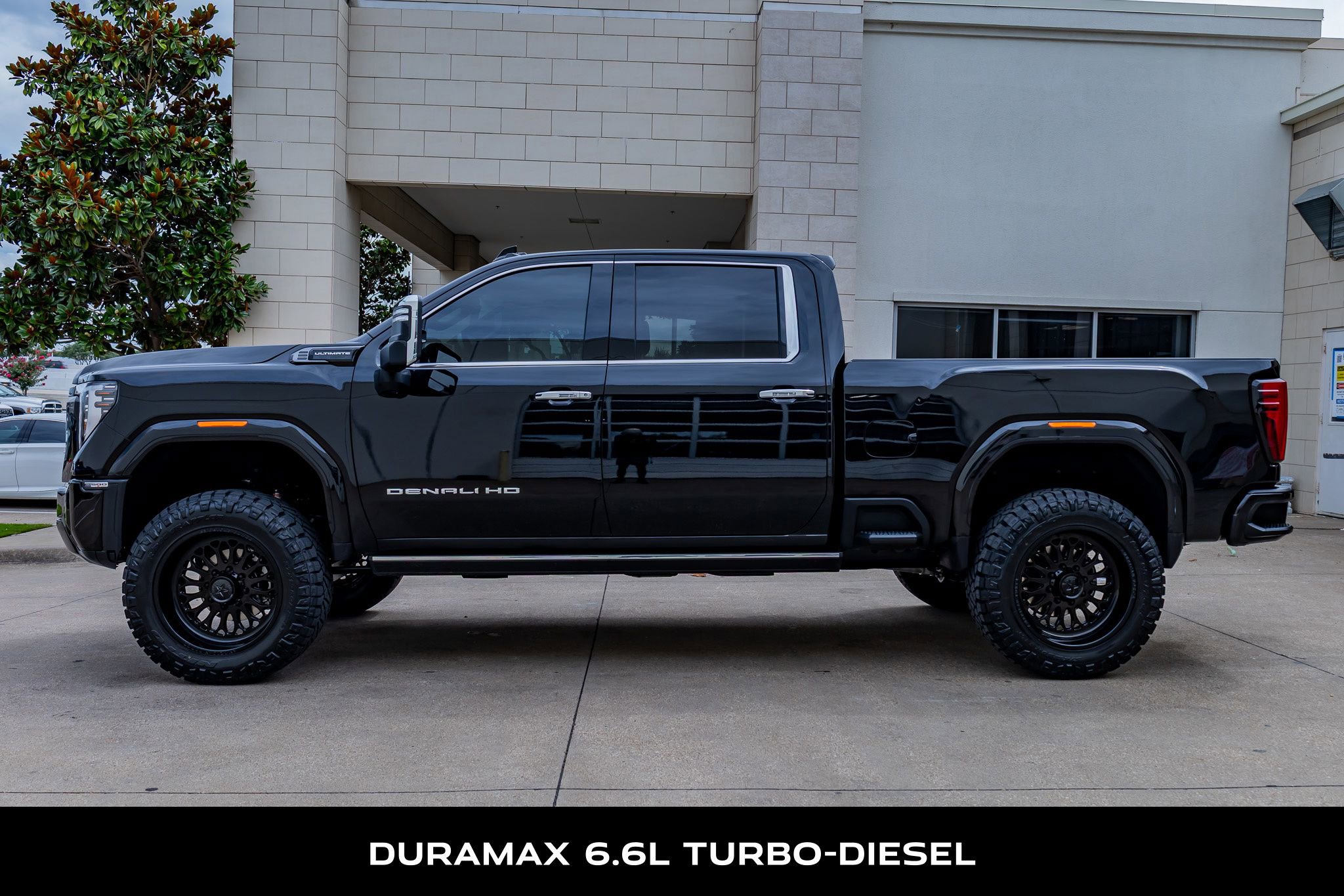 Used 2025 GMC Sierra 2500 Denali Ultimate AWD/4WD image 6