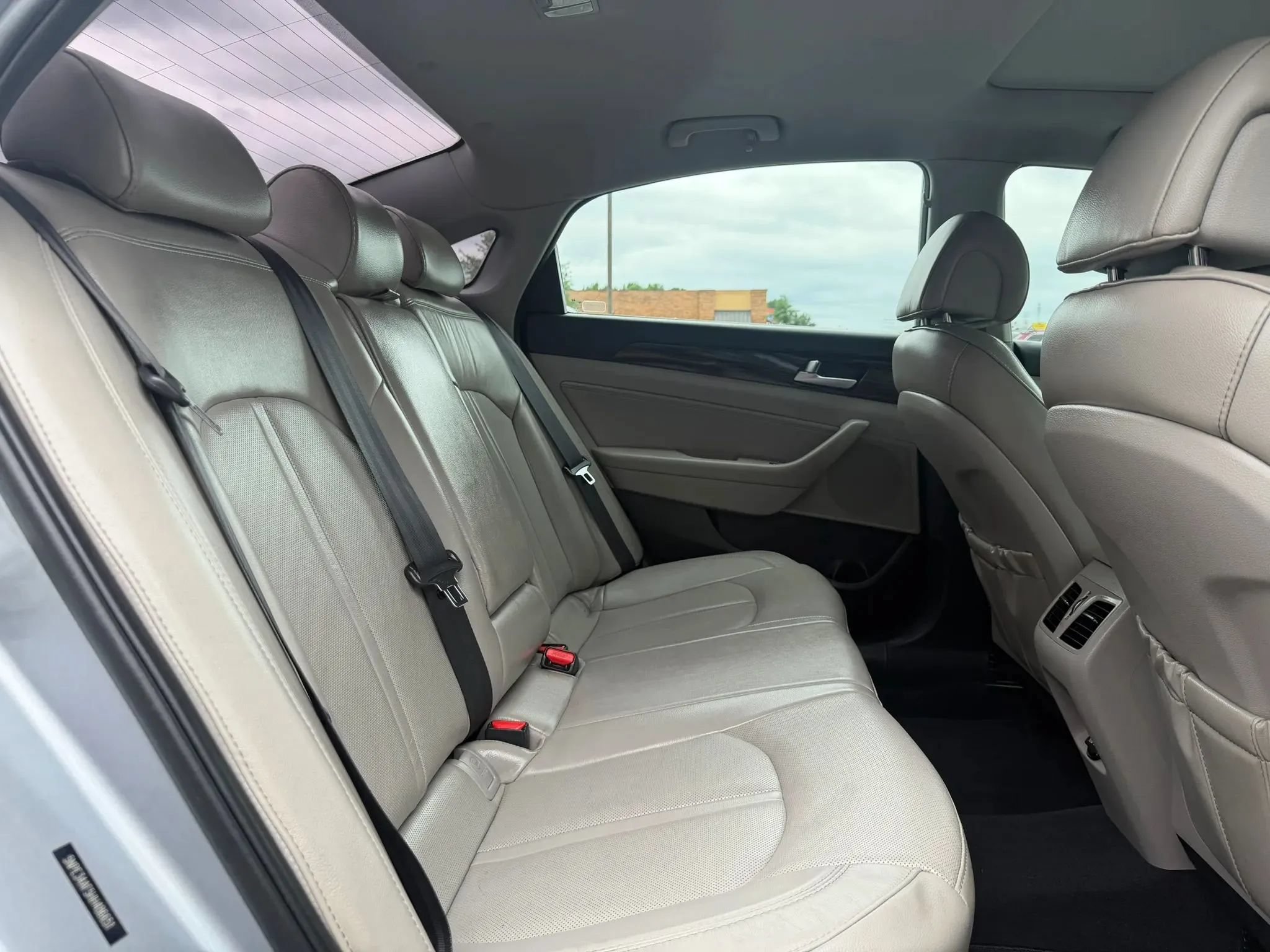 Used 2017 Hyundai Sonata Limited FWD image 29