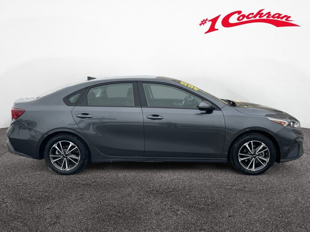 Used 2023 Kia Forte LXS w/ LXS Technology Package image 18