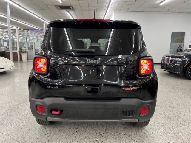Used 2019 Jeep Renegade Trailhawk w/ Cold Weather Group II AWD/4WD image 6