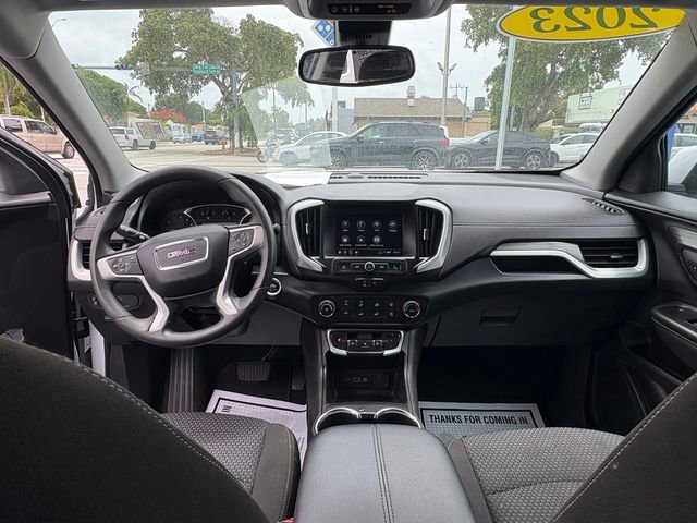 Used 2023 GMC Terrain SLE image 18
