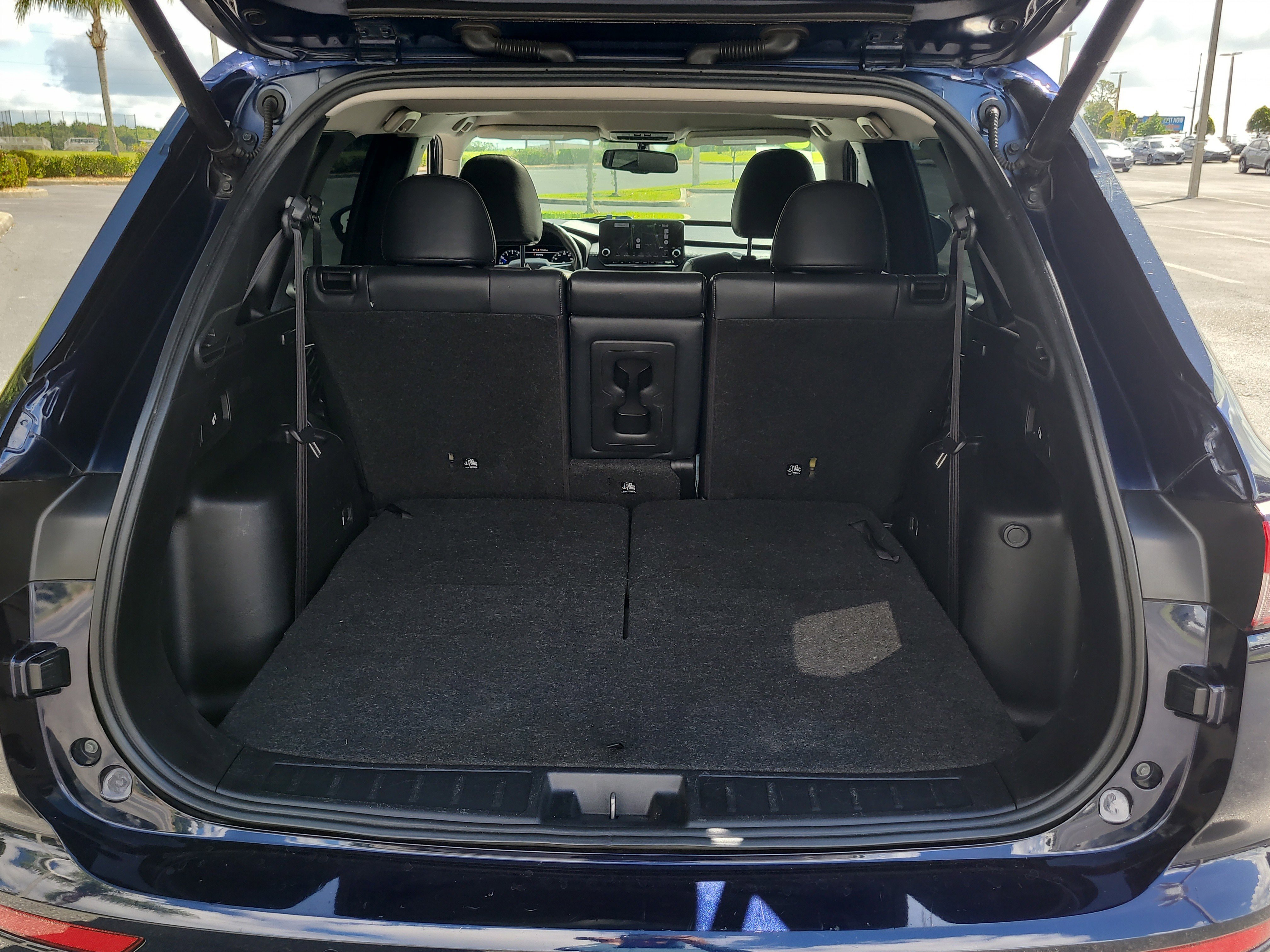 Used 2023 Mitsubishi Outlander SEL FWD image 11