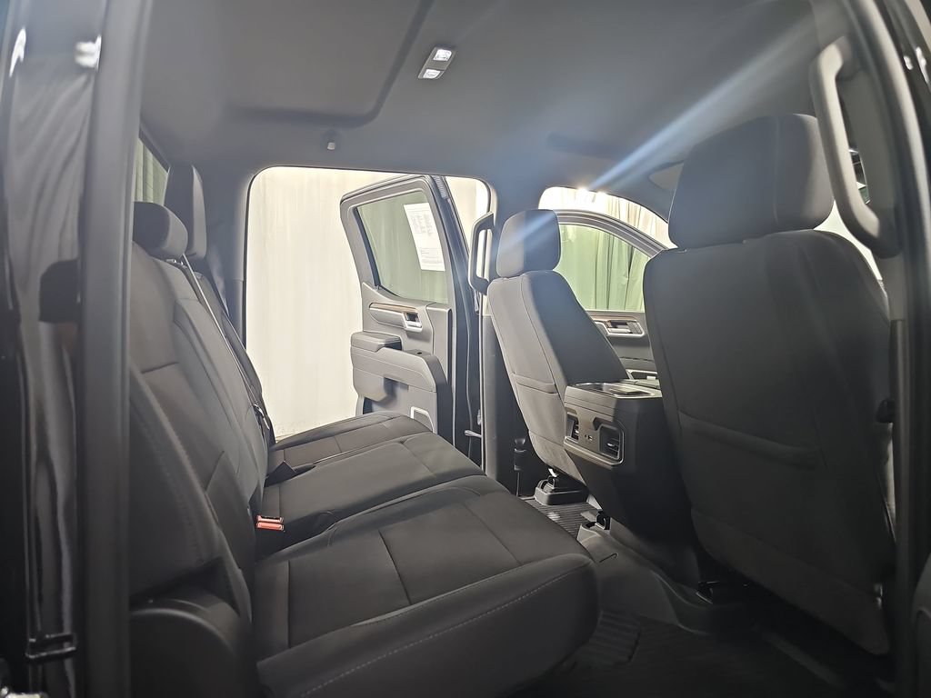 Certified 2026 Chevrolet Silverado 1500 RST AWD/4WD image 14