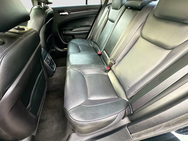 Used 2016 Chrysler 300 C image 26