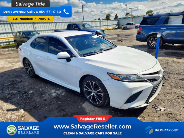 Used 2019 Toyota Camry SE w/ Carpet Mat Package FWD image 5