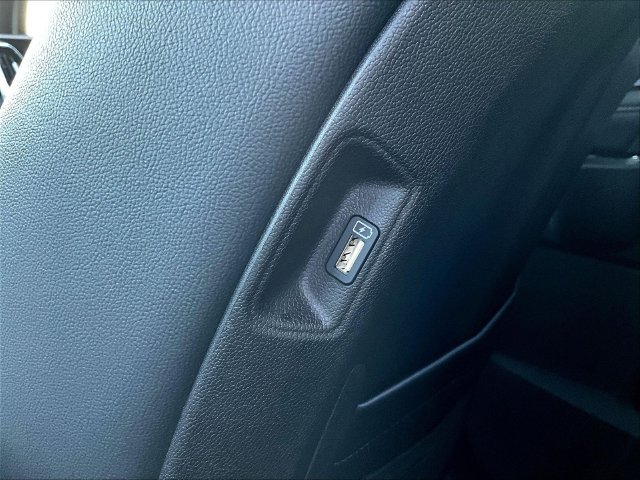 Certified 2021 Kia Sorento SX FWD image 12