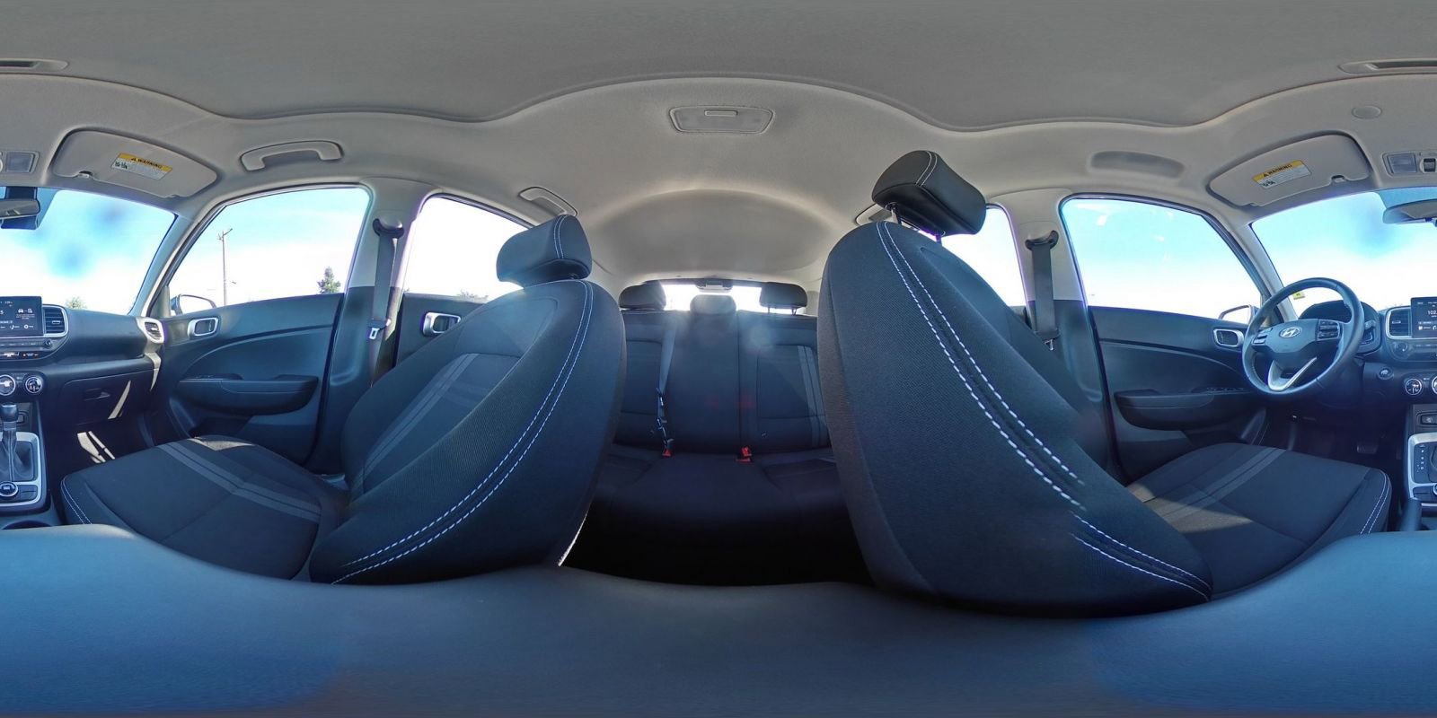 Used 2025 Hyundai Venue SEL image 42