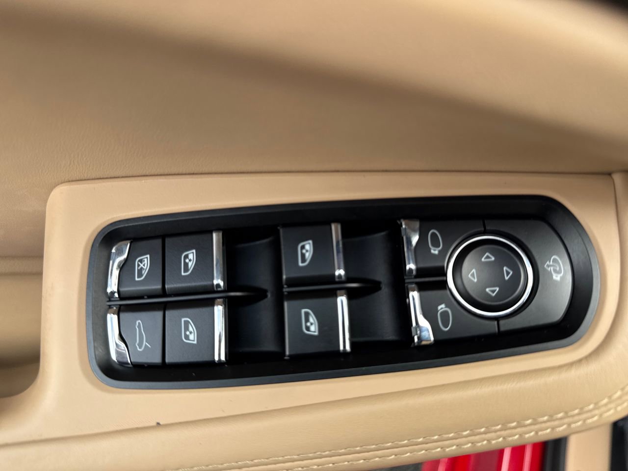 Used 2022 Porsche Macan GTS image 17