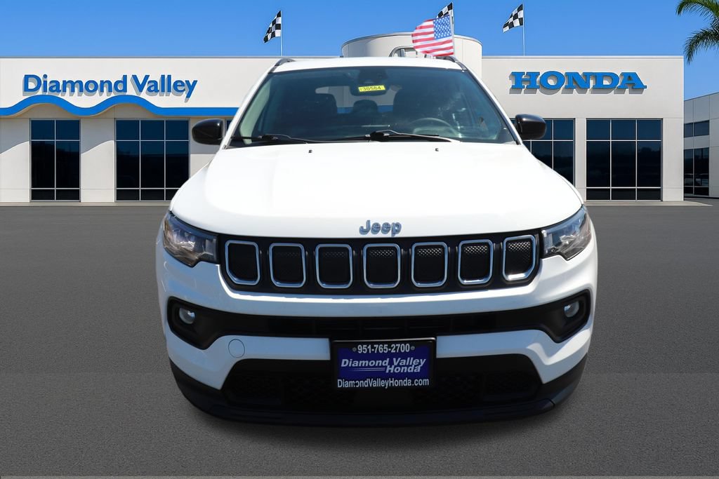 Used 2022 Jeep Compass Latitude FWD video 2