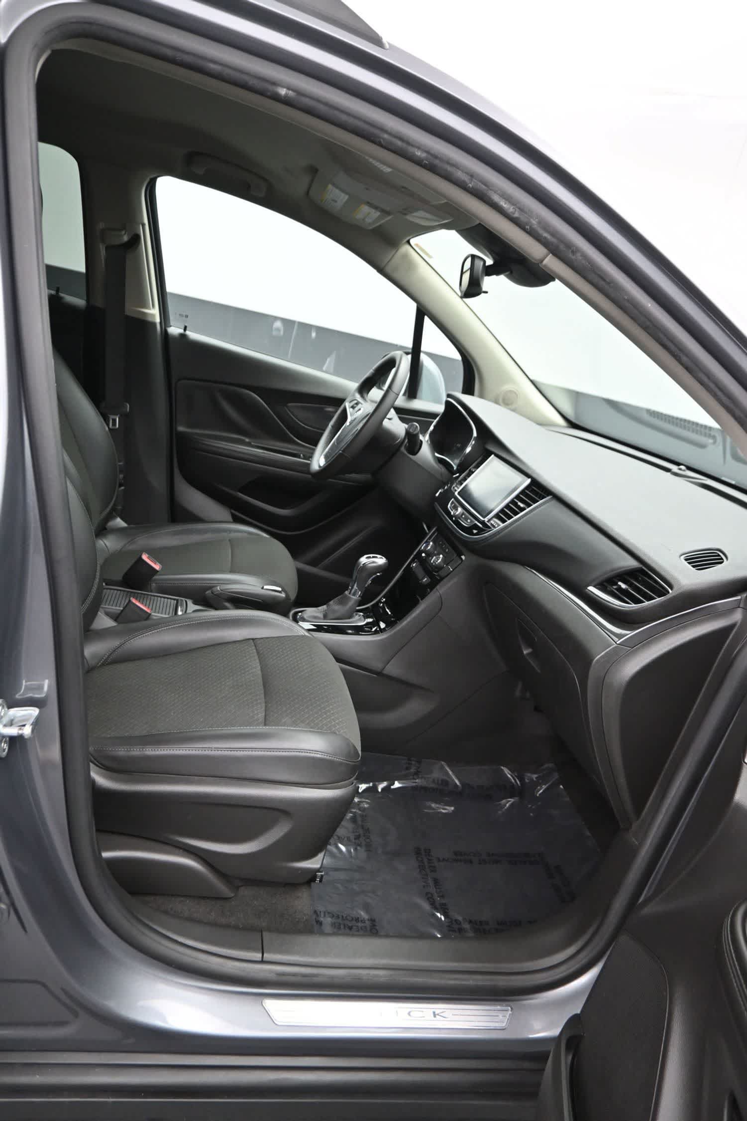 Used 2020 Buick Encore Preferred FWD image 11