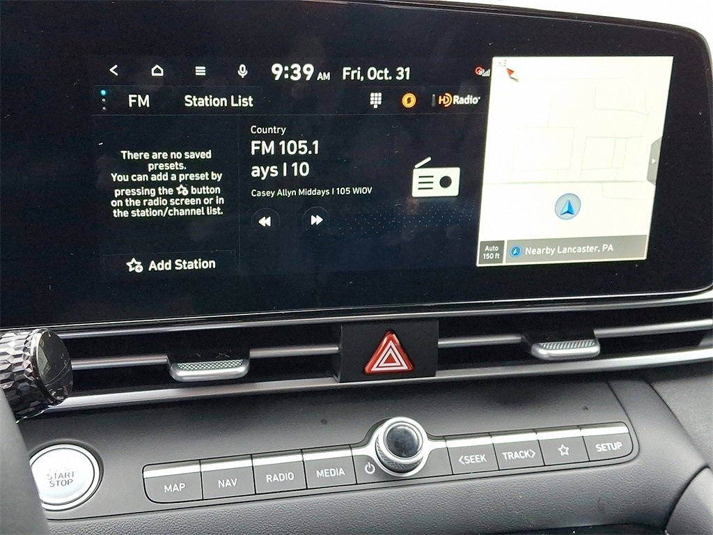 Used 2023 Hyundai Elantra SEL w/ Convenience Package image 19