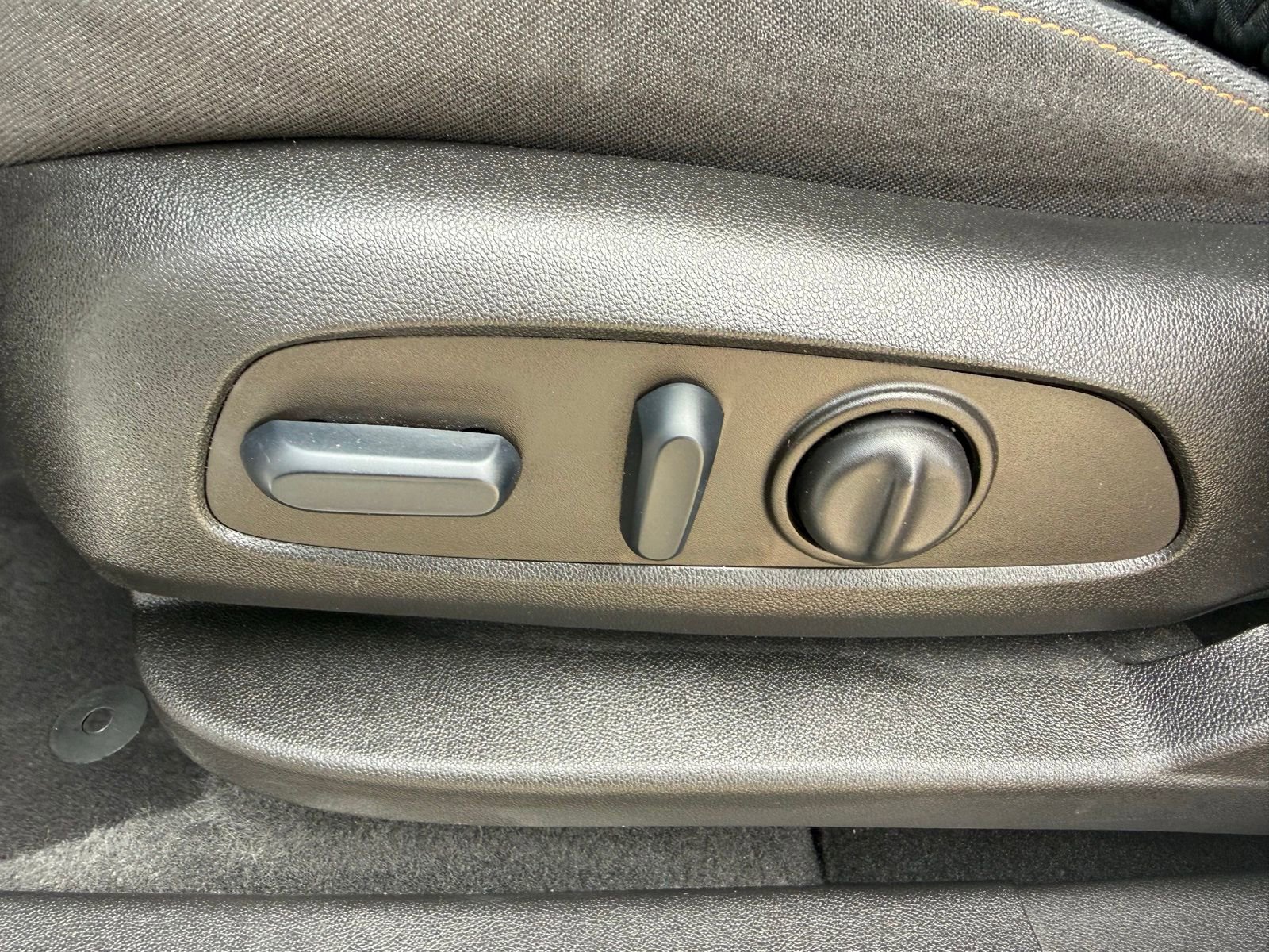 Used 2022 Chevrolet Equinox LT image 30