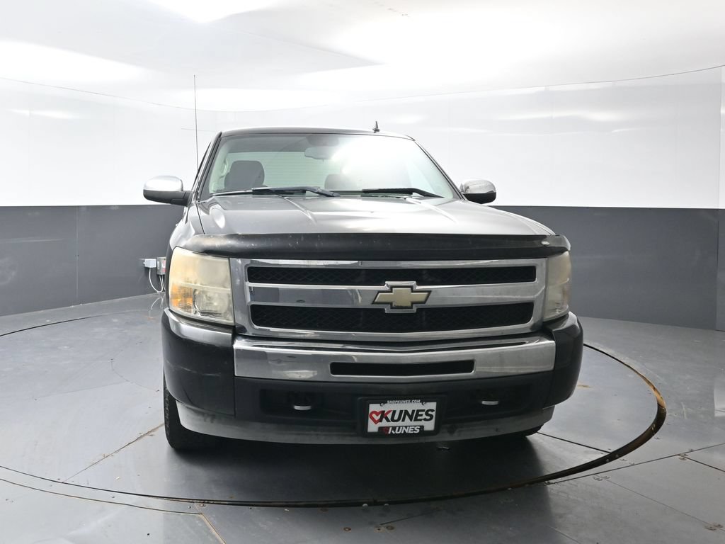 Used 2009 Chevrolet Silverado 1500 W/T AWD/4WD image 4